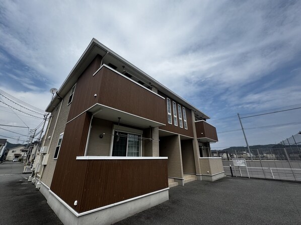 ネオ・エスト オーブAの物件外観写真